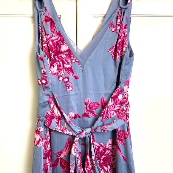 White House Black Market Tie Front Floral Maxi Dress Sz 8 Gray Satin Fit & Flare - Picture 4 of 12